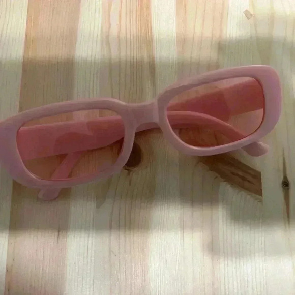 Plastic Pink Sunglasses Set of Two Weekend Party Fun Spring-break Summer Girly - Picture 5 of 7